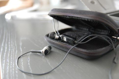 AKG1.jpg