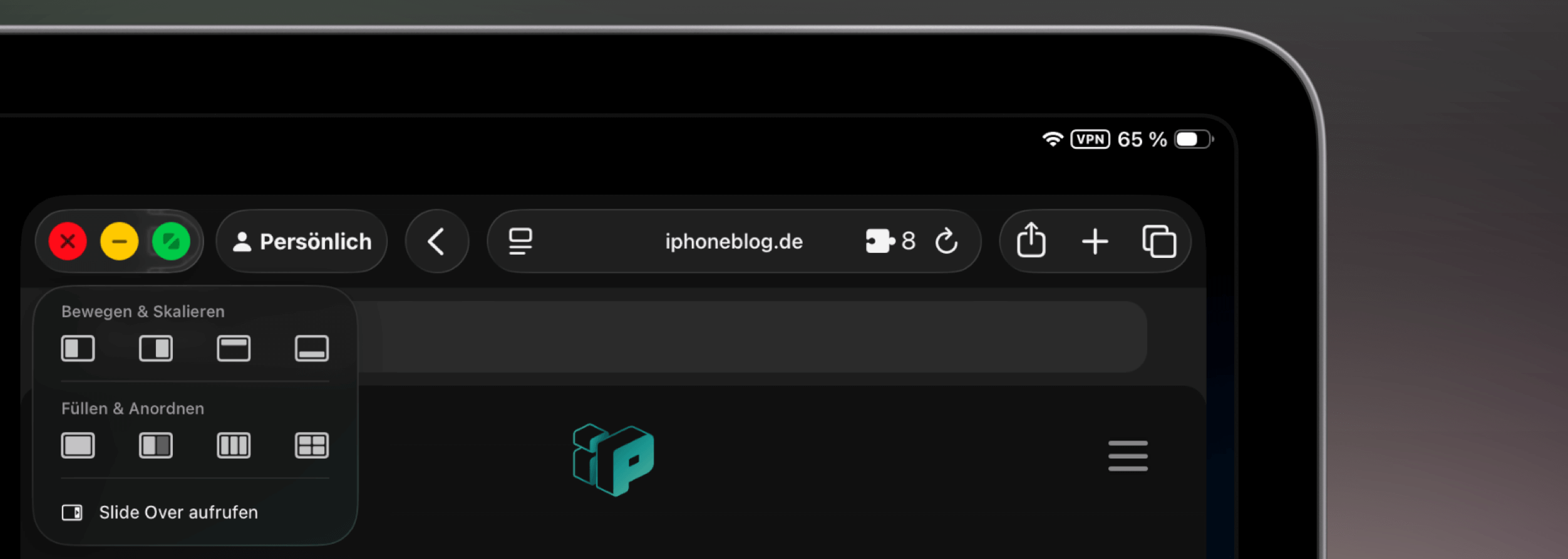 A tablet screen displaying a web browser with a black background. The website "iphoneblog.de" is open, and a menu is open showing options for moving and scaling content, filling and arranging elements, and initiating a slide-over function. The top right corner indicates an active VPN connection and battery life.
