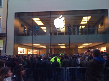 apple store-munich.jpg