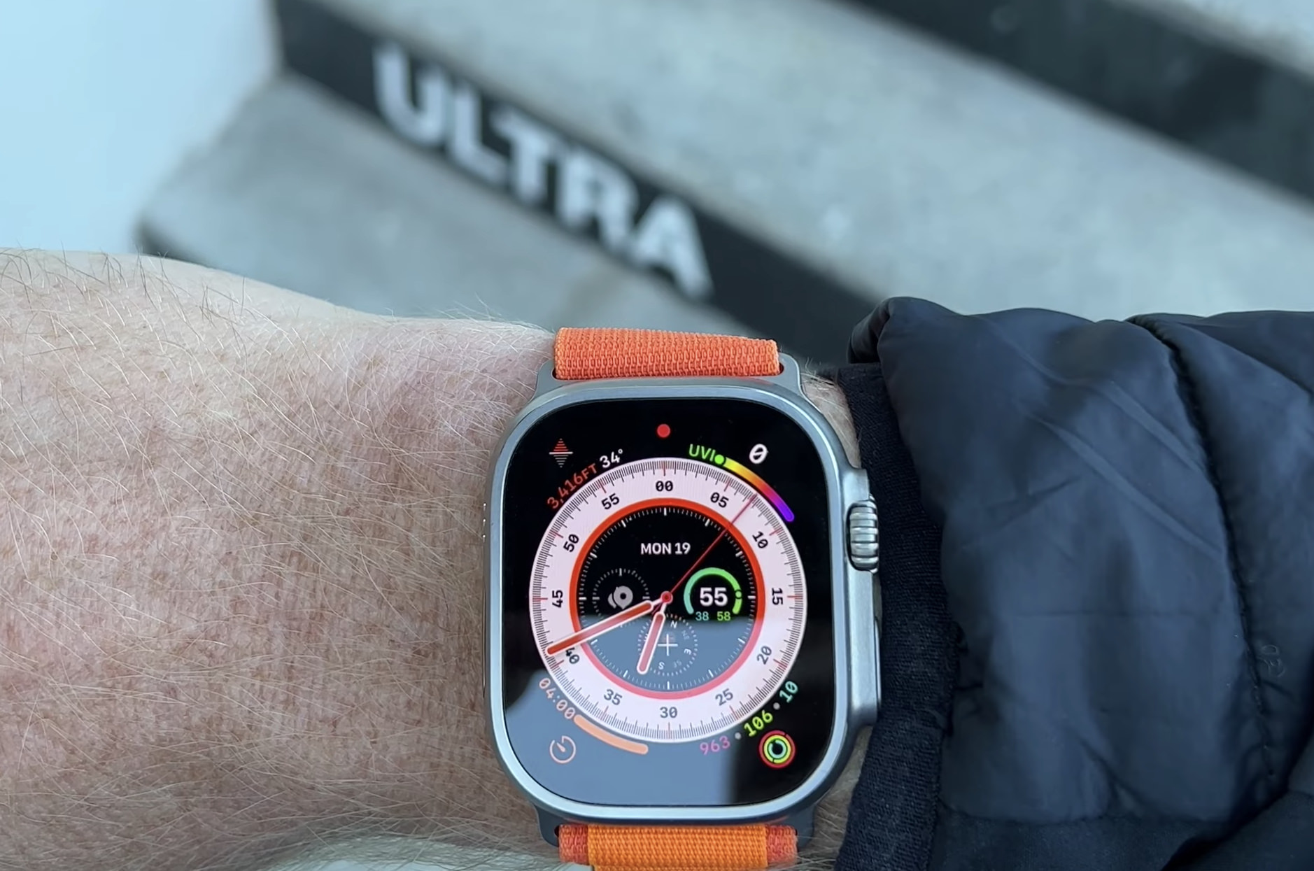 Bild zeigt Apple Watch Ultra.