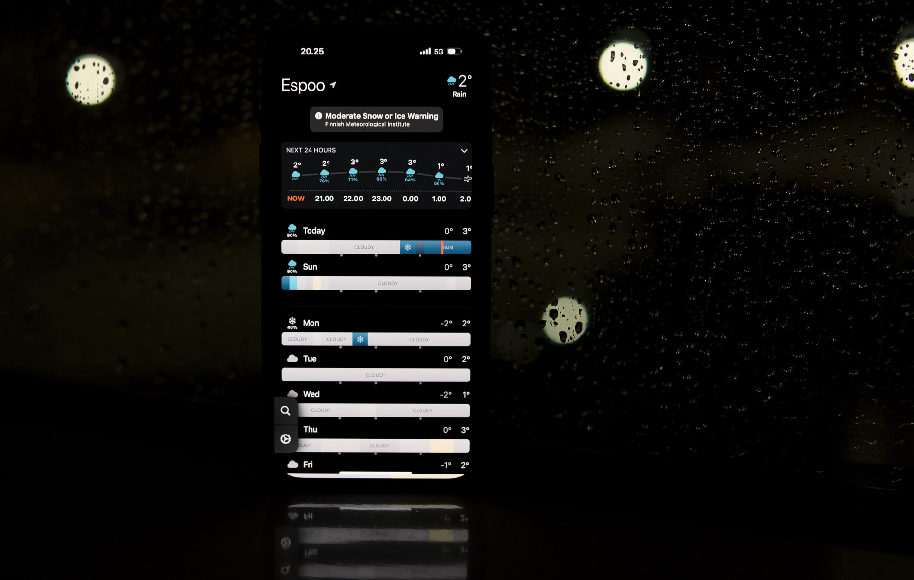 iPhone-Screenshot der App „#Looks Like Rain“. 
