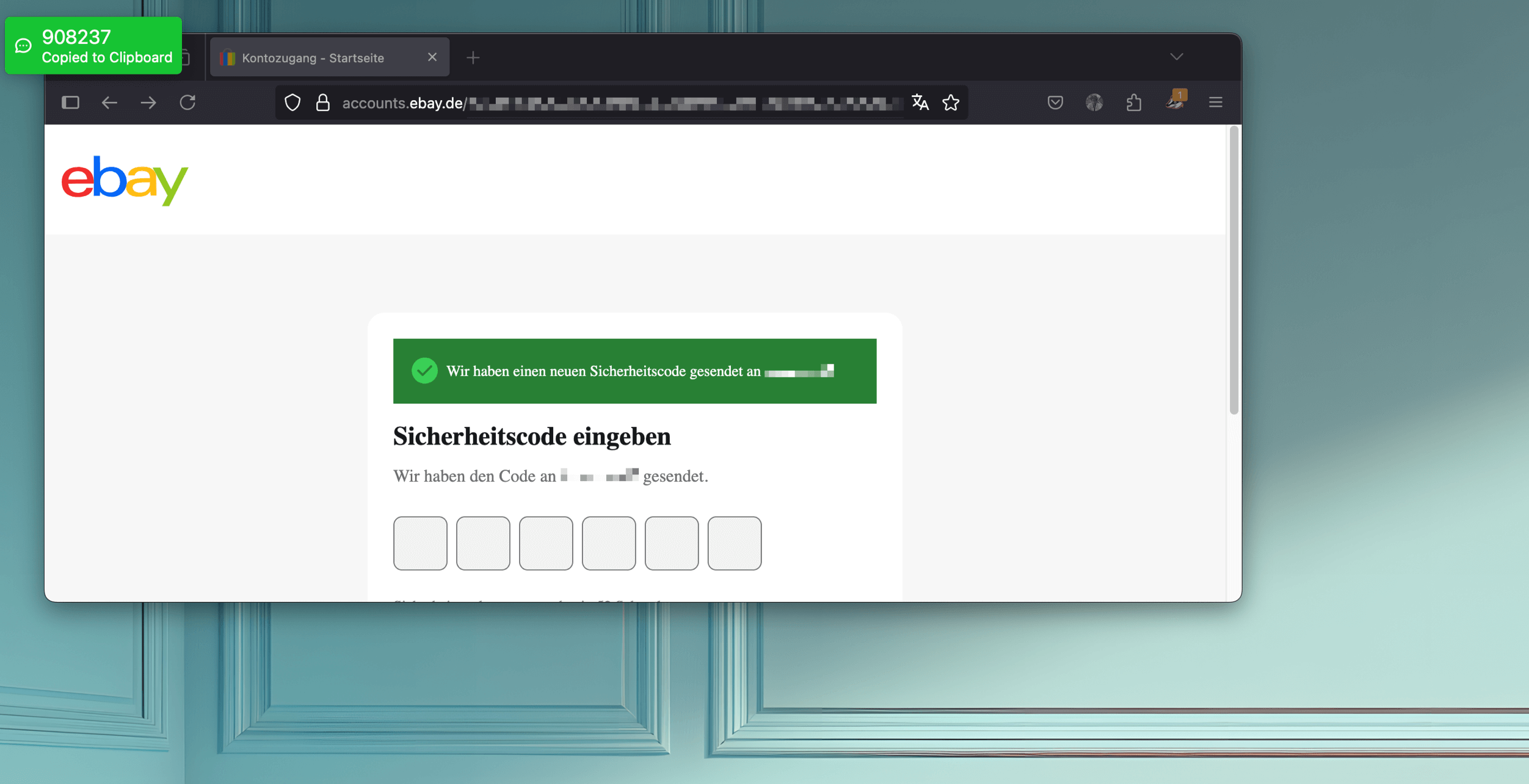 Das Bild zeigt die Webseite von eBay mit einem Eingabefeld für einen Sicherheitscode. Es wird eine Nachricht angezeigt, dass ein neuer Sicherheitscode an eine bestimmte Adresse gesendet wurde. Der Benutzer wird aufgefordert, den Sicherheitscode einzugeben.
