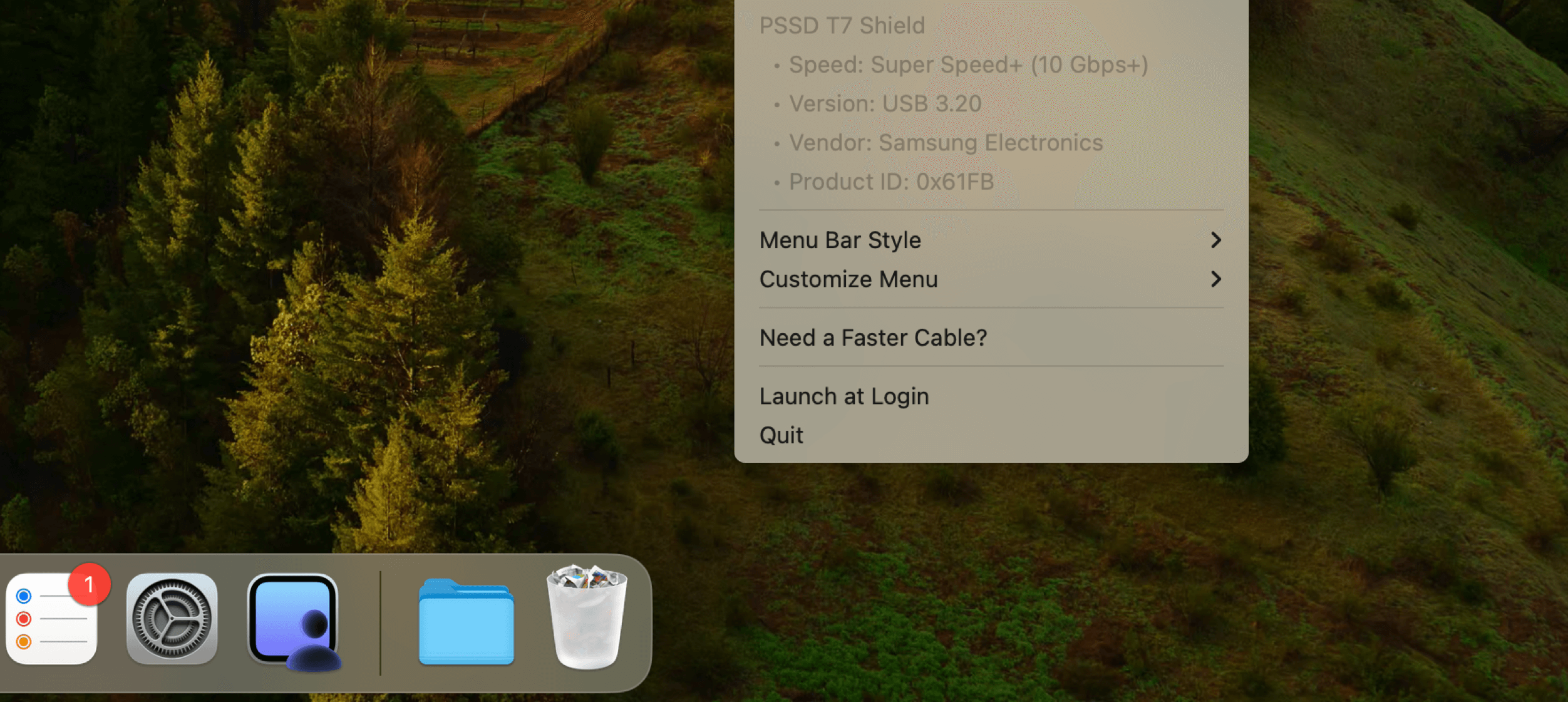 Mac desktop displaying a context menu related to a PSSD T7 Shield, showing device specifications, options for menu bar customization, and other functionalities, with a nature landscape background and a dock with application icons at the bottom.
